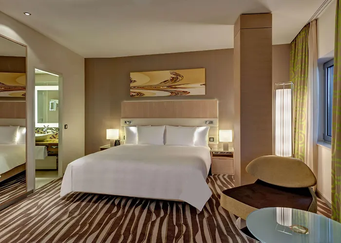 Hilton Frankfurt Airport Отель
