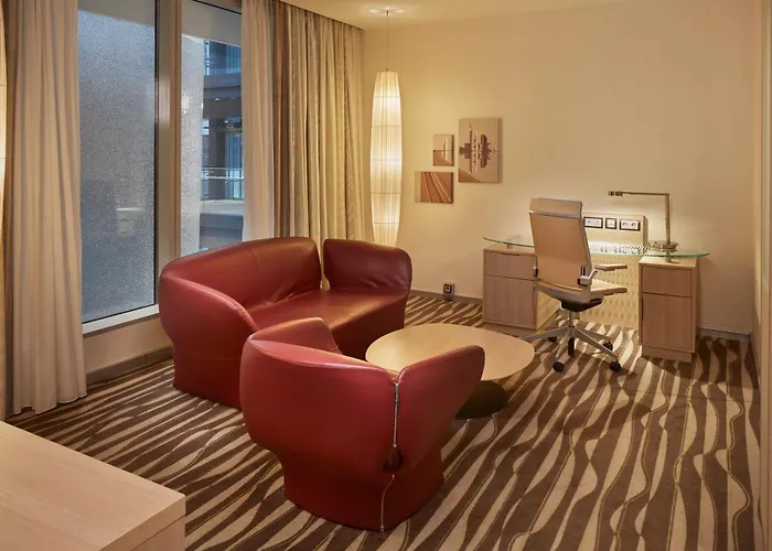 Hilton Frankfurt Airport 4* Франкфурт-на-Майне