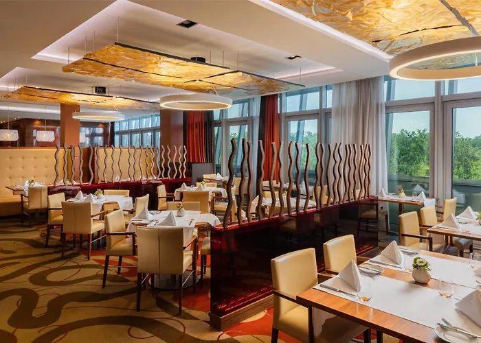 Hilton Frankfurt Airport Отель 4*