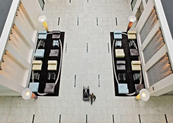 Hilton Frankfurt Airport Отель