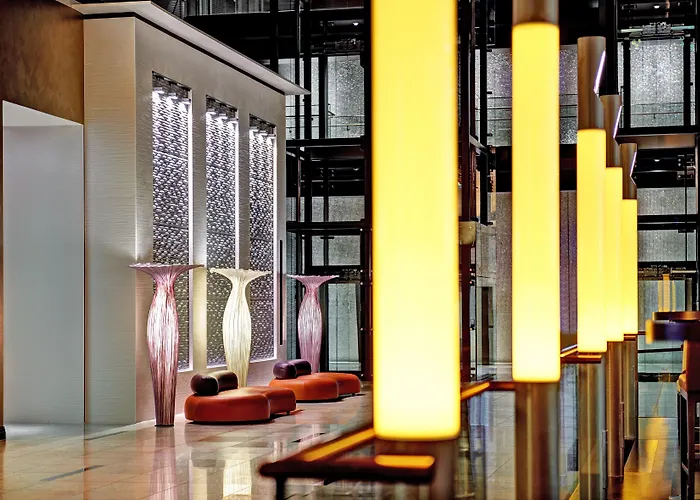 Hotel Hilton Frankfurt Airport 4*